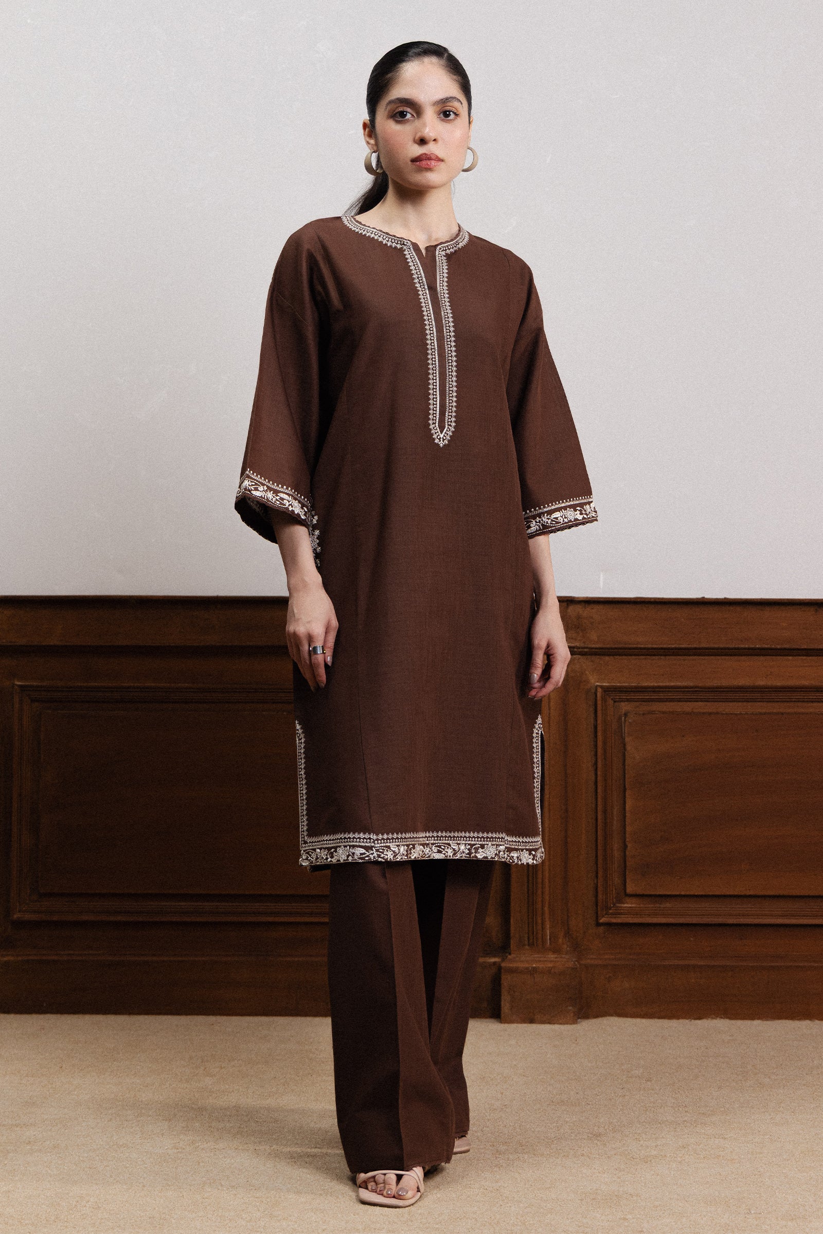 Pakistani handmade 2-piece suit in USA | Zara Shahjahan