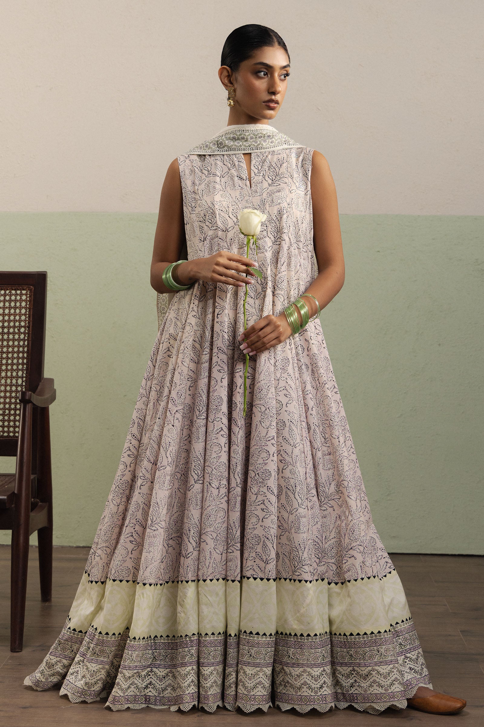 Zara Shahjahan Gulrukh, view 1