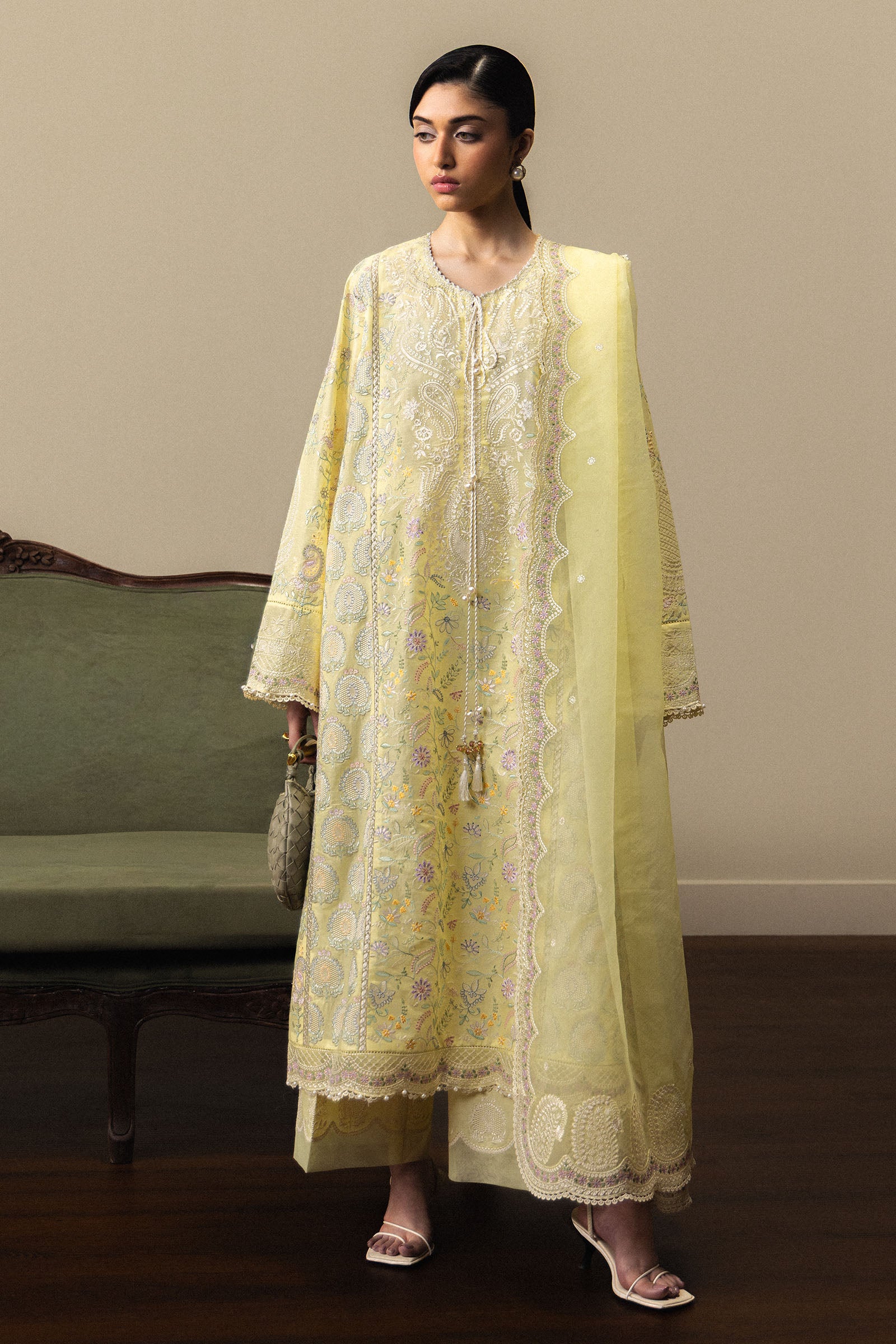 Zara Shahjahan Hinata-D3, view 1