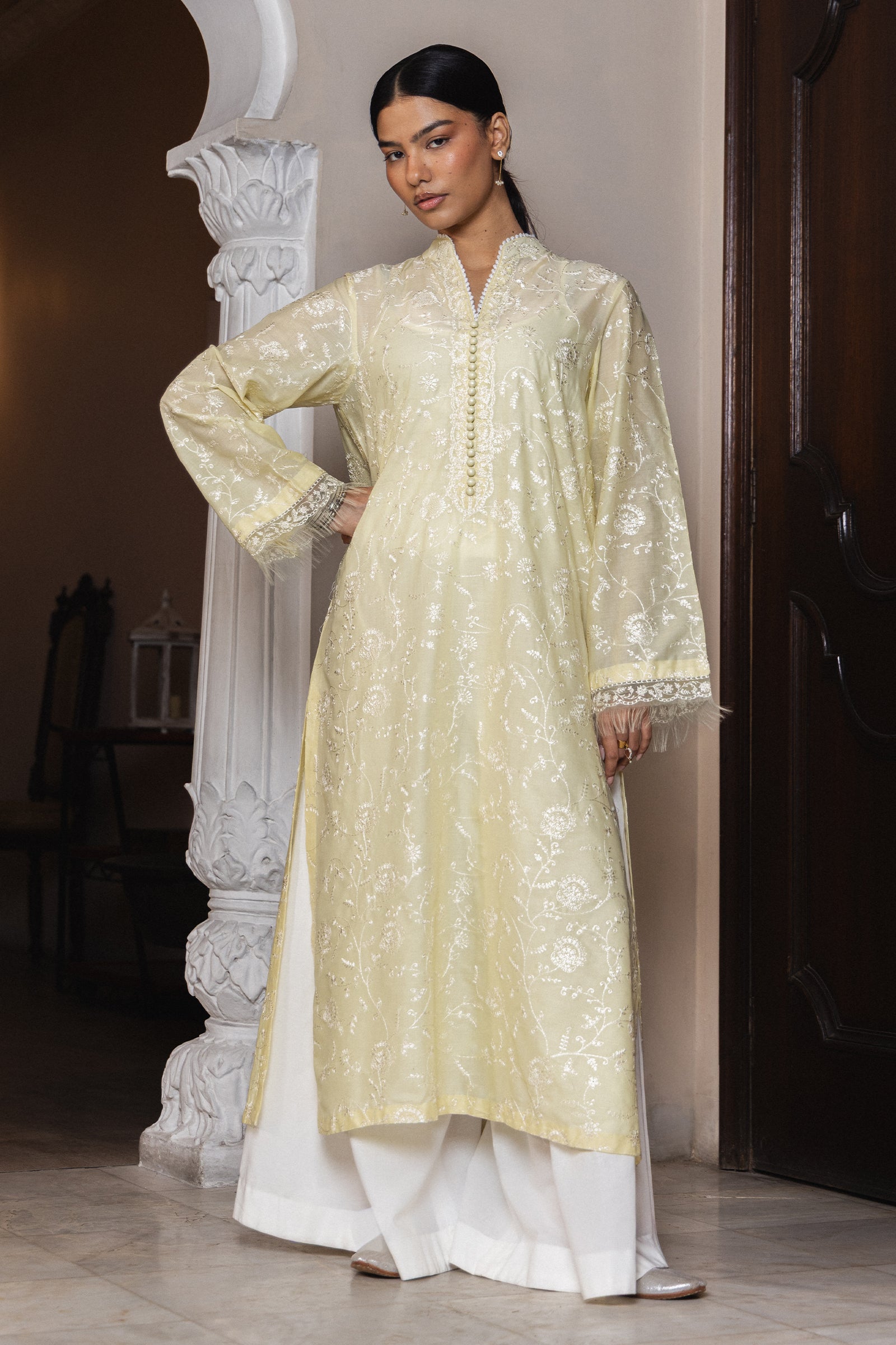 Best Embroidered suit for Ladies Online