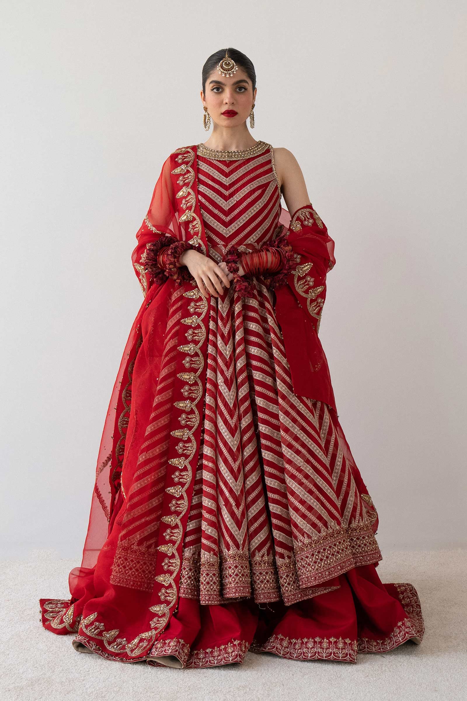 Zara Shahjahan SURKH, view 1