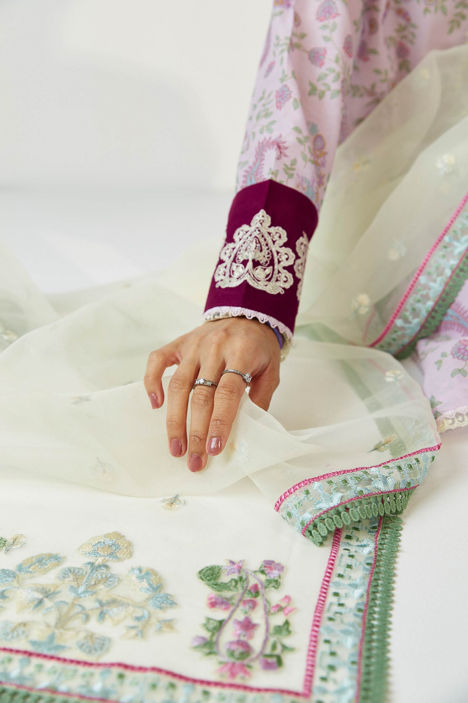 ZCE23-3A– Zara Shahjahan